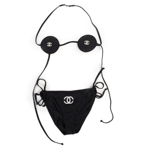 vintage chanel micro bikini|Jennifer Aniston’s Chanel vintage micro bikini for  .